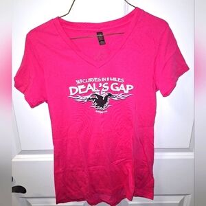 A District Made Dragons Tail Deals Gap short sleeve t-shirt in a ladies small.